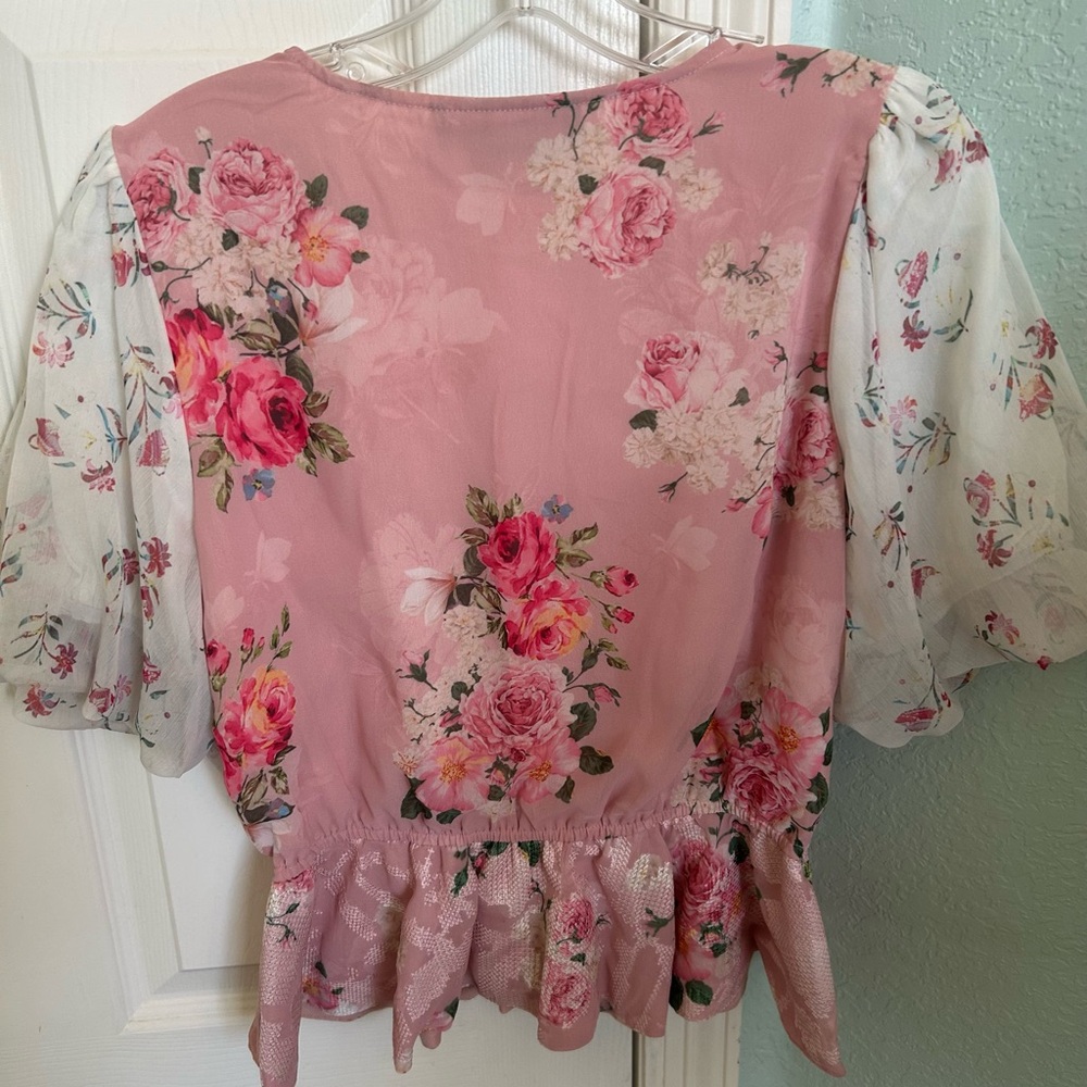 Anthropologie HEMANT & NANDITA V Neck Short Sleeve Floral Blouse Size S - Picture 2 of 10